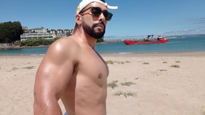 698133722: Chico busca chica en La Coruña