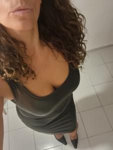 Chica busca chico en Granada: 