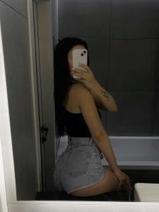 603705033: Chica busca chico en Sevilla