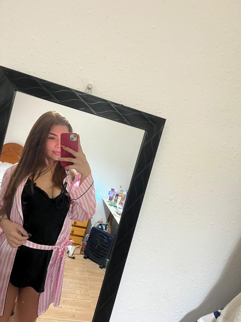 643771916: Chica busca chico en Cáceres