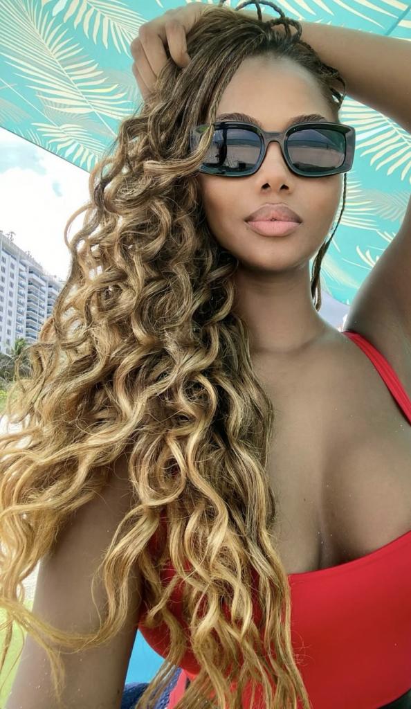 695774003: Chica busca chico en Málaga