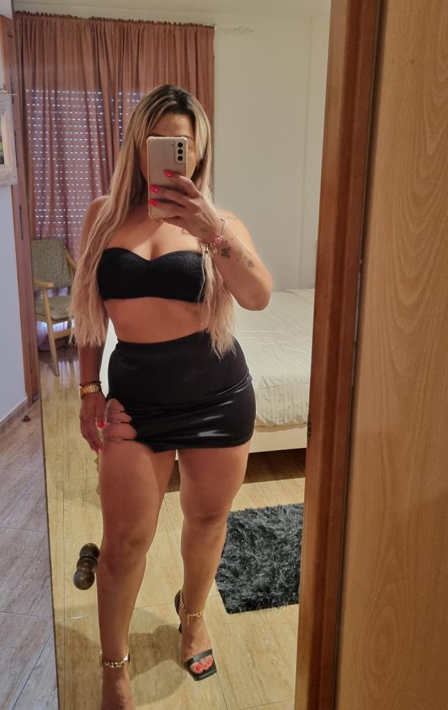632804717: Chica busca chico en Barcelona