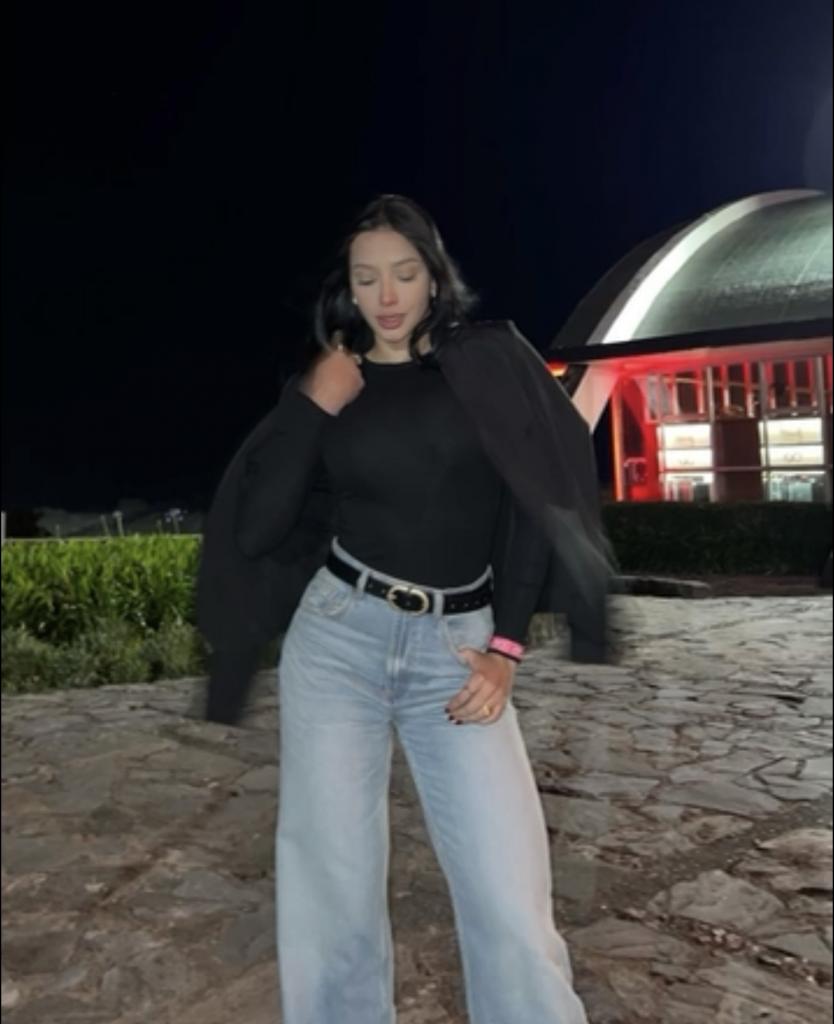 614942419: Chica busca chico en Salamanca