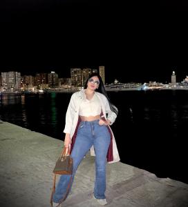 678665357: Chica busca chico en Granada