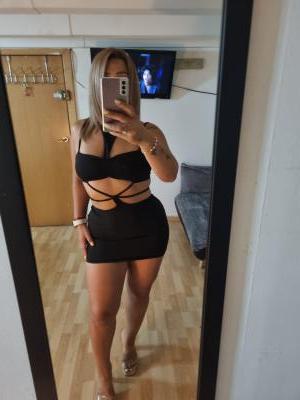 632804717: Chica busca chico en Barcelona