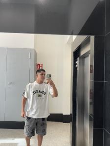 613637662: Chico busca chica en Valencia