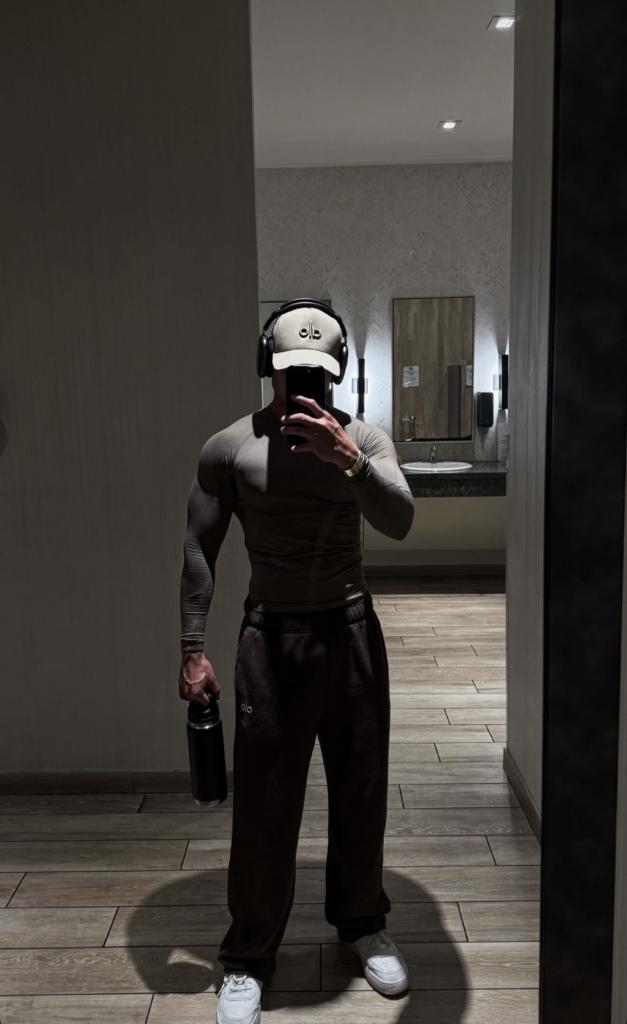 613145814: Chico busca chica en León