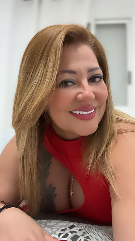 613427505: Chica busca chico en Valencia