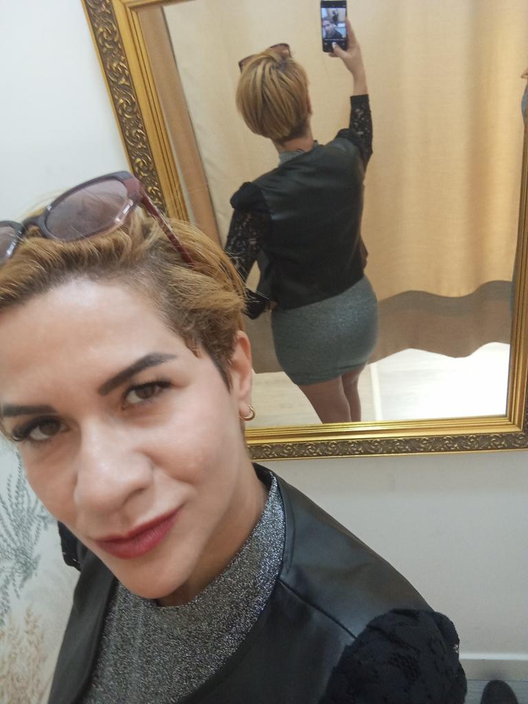 672017347: Chica busca chico en Cádiz