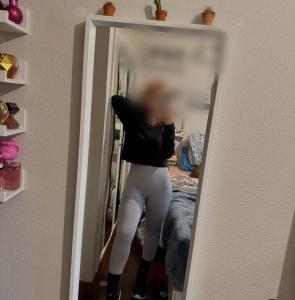 642459271: Chica busca chico en León