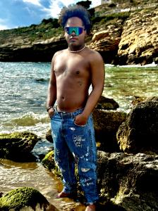 632856094: Chico busca chica en Madrid