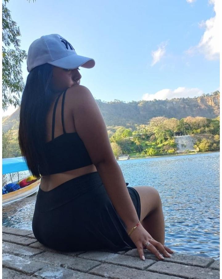 Chica busca chico en Cádiz: 