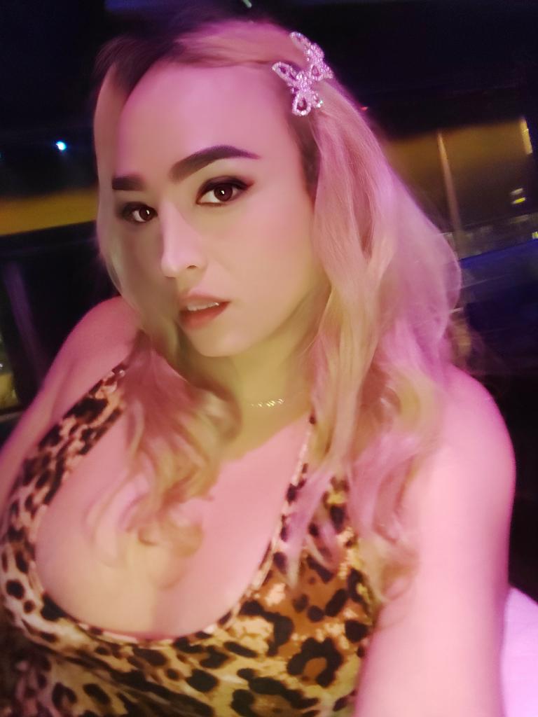 613410281: Transexual en Mallorca