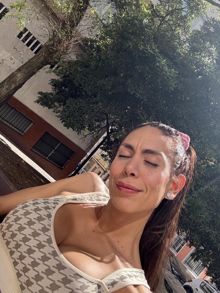 671874095: Travesti en La Coruña