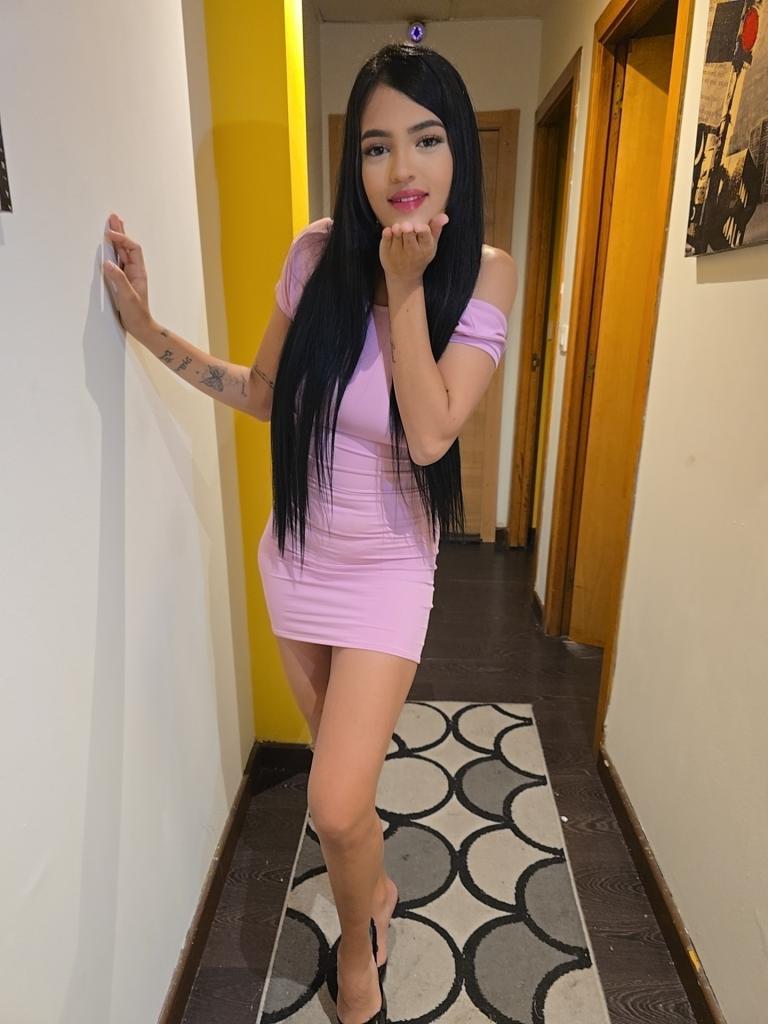 680615957: Chica busca chico en Pontevedra