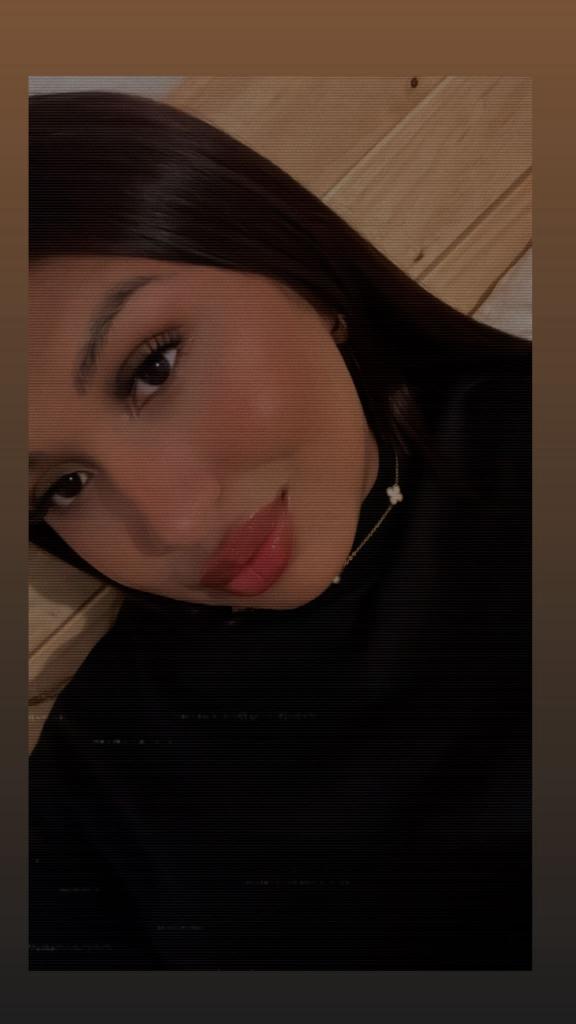 647119077: Transexual en Navarra