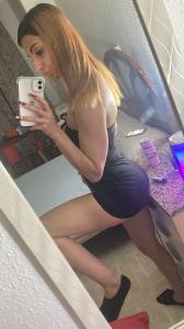 615411421: Chica busca chico en Almería