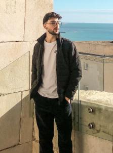 637705099: Chico busca chica en Guipúzcoa