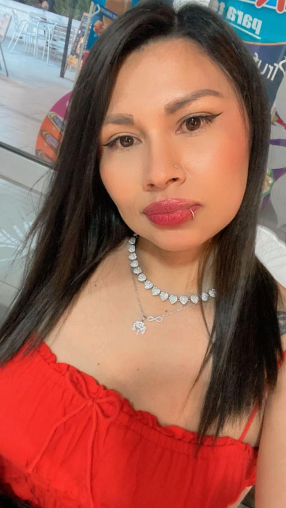 Chica busca chico en Tenerife: 