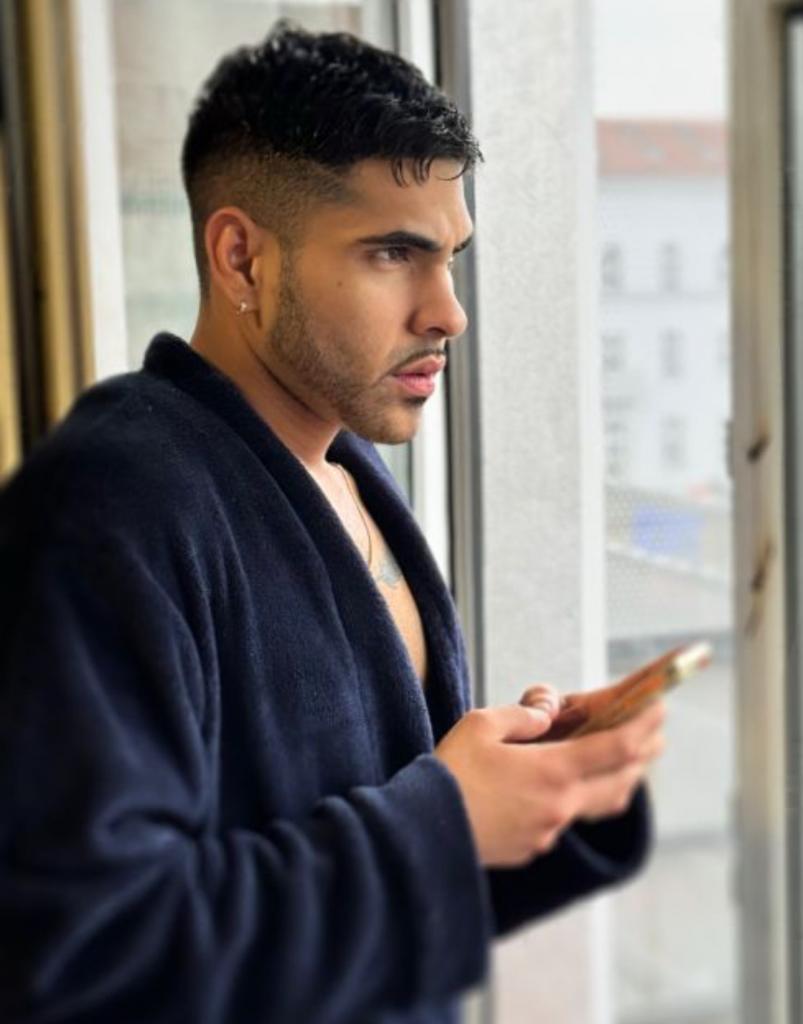 Chico busca chica en Mallorca: 