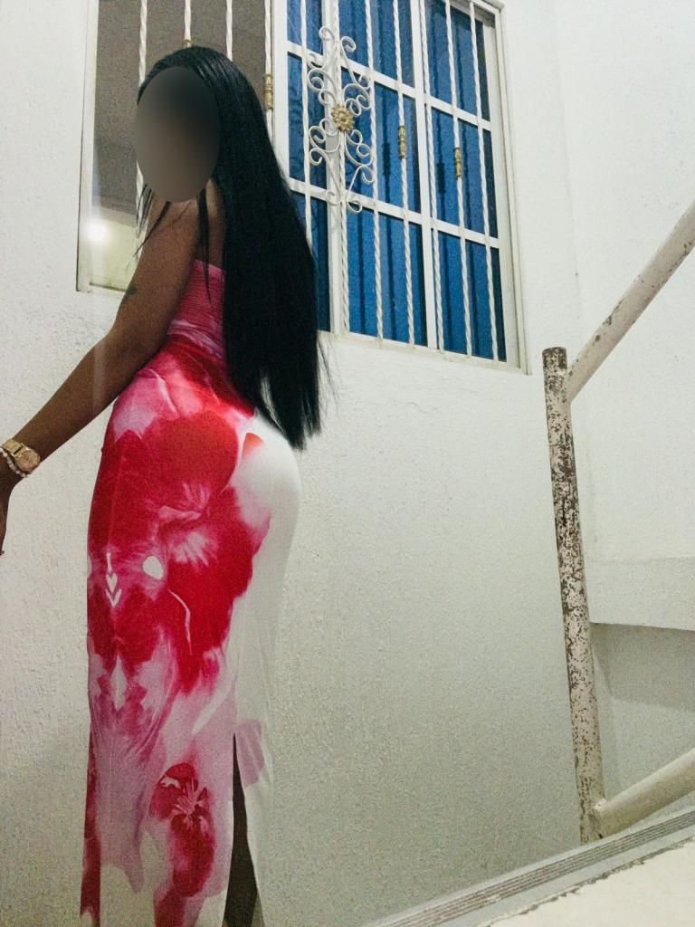 613365697: Chica busca chico en Almería