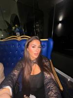 614890158: Chica busca chico en Málaga