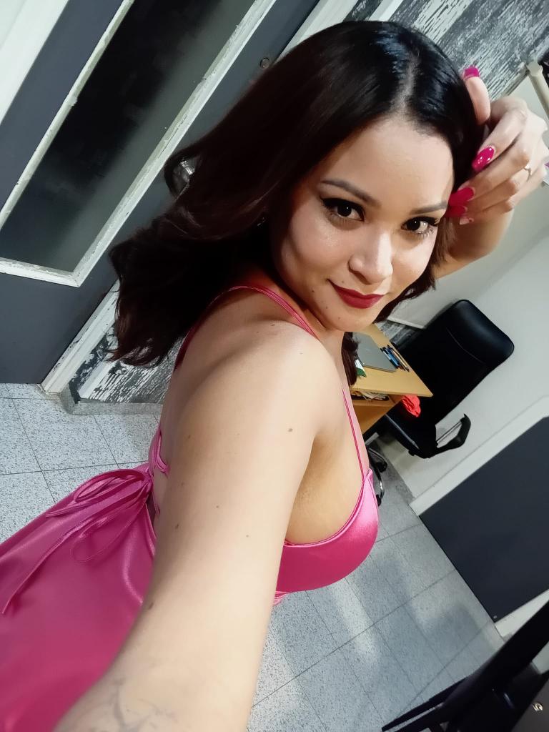 672870505: Chica busca chico en Murcia
