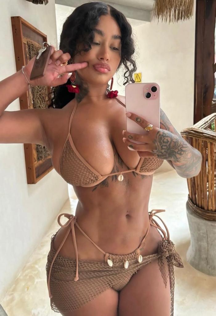 Chica busca chico en Huelva: 