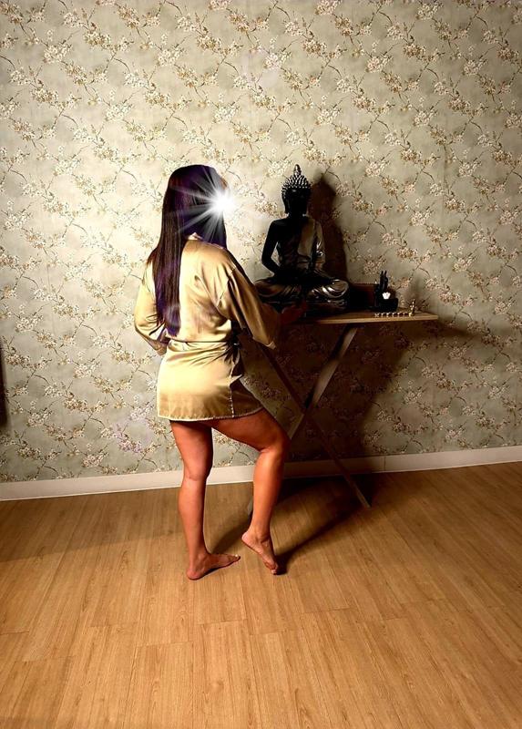 633617706: Chica busca chico en La Coruña