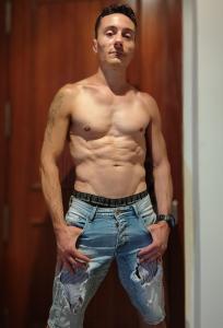 623911628: Chico busca chica en Madrid