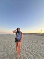 697638299: Chica busca chico en Málaga