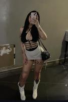 667731348: Chica busca chico en Barcelona