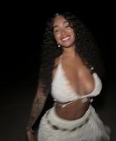 631373075: Chica busca chico en La Coruña