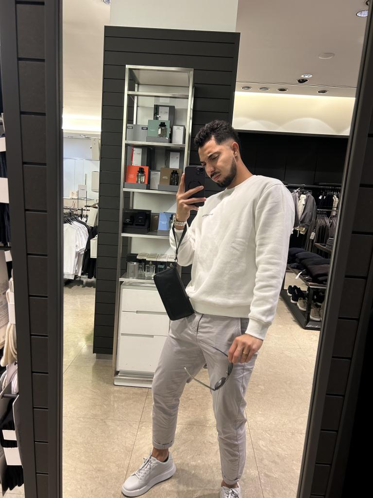 604118311: Chico busca chica en Asturias