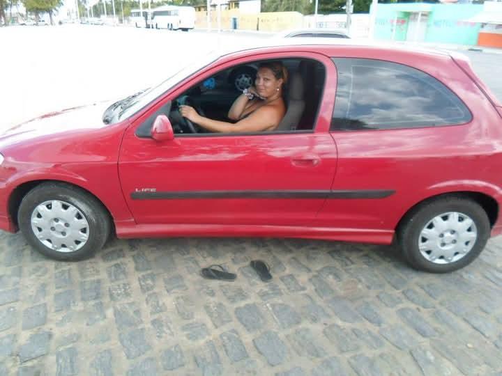 664689098: Transexual en Orense