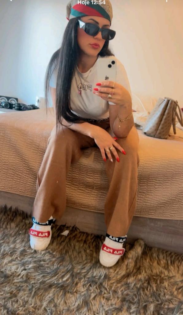 641895805: Chica busca chico en Zaragoza