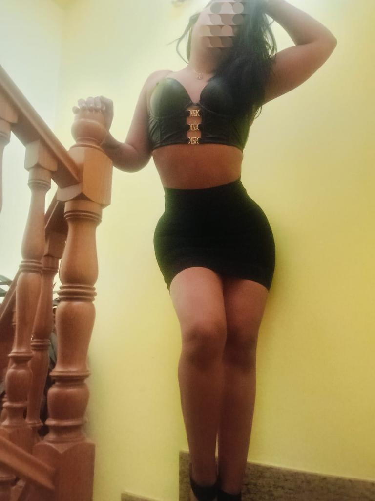 603933949: Chica busca chico en Almería