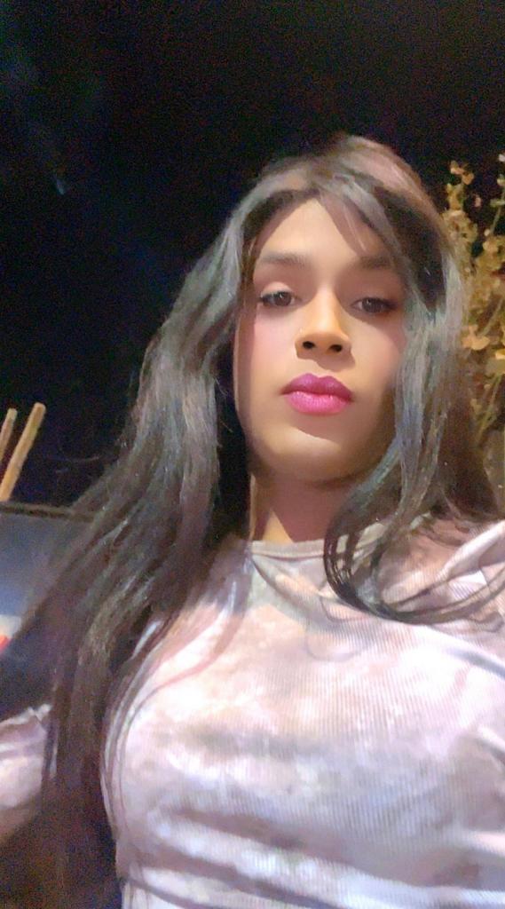 654220525: Travesti en Valladolid