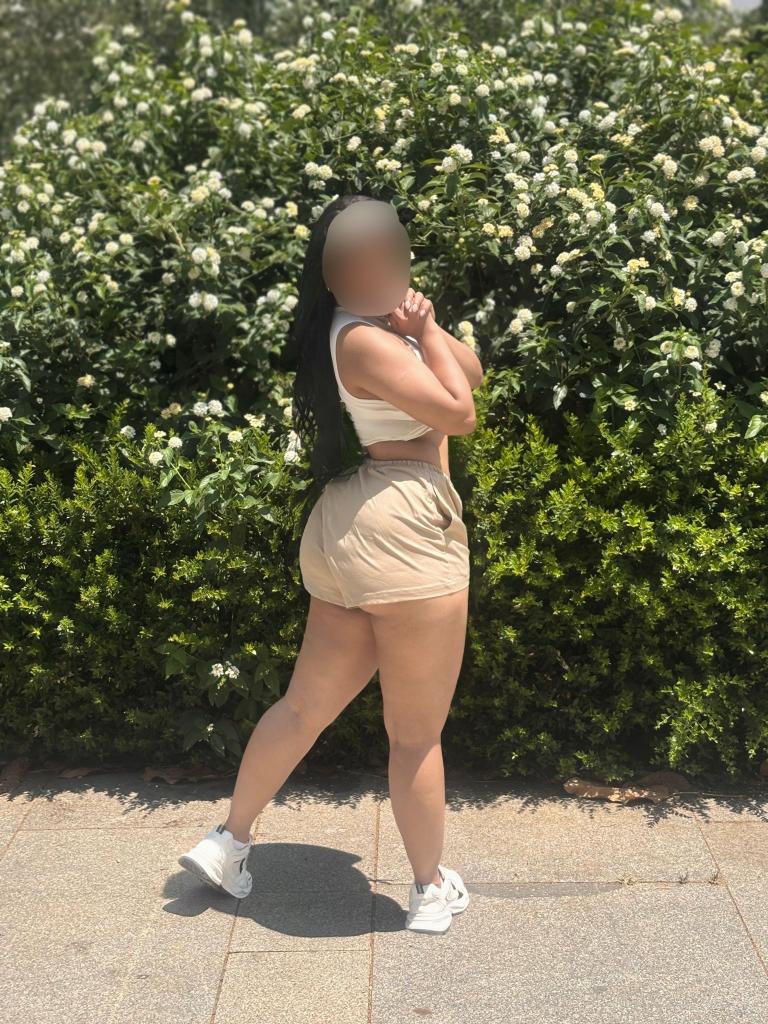 624071392: Chica busca chico en Sevilla