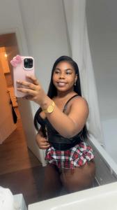 612598544: Chica busca chico en Gerona