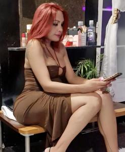 643068382: Transexual en Huelva