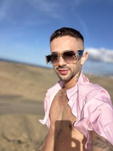 614712906: Chico busca chica en Las Palmas