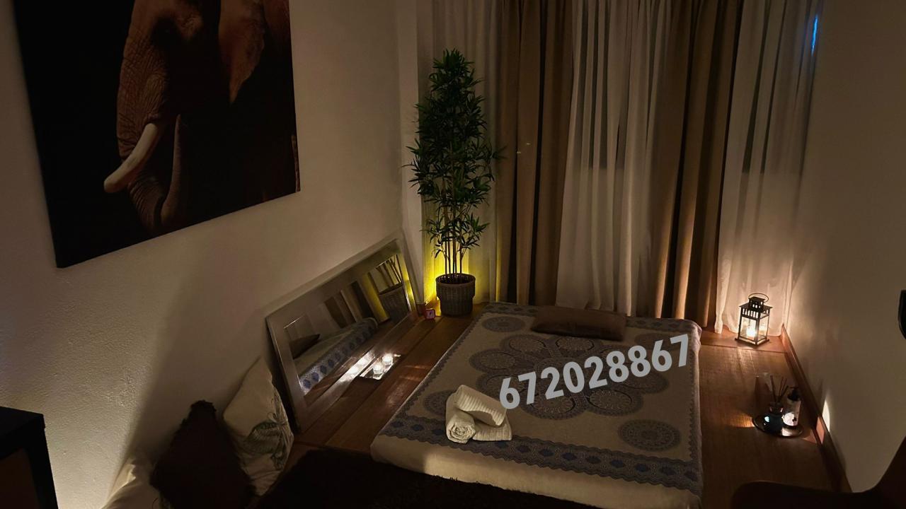 672028867: Chica busca chico en La Coruña