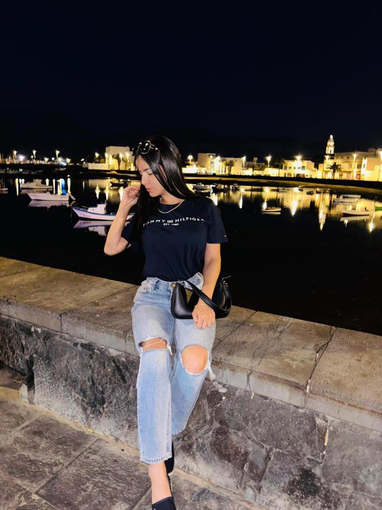 643460835: Chica busca chico en Zaragoza