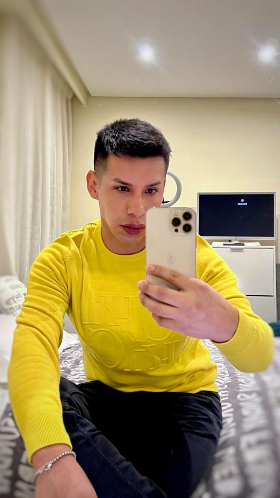 654979926: Chico busca chica en Málaga