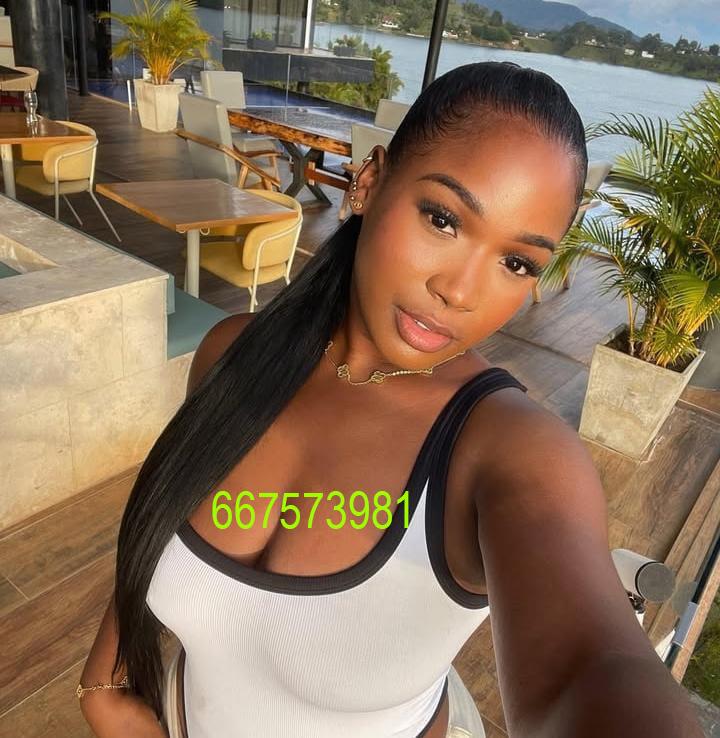 667573981: Chica busca chico en Navarra