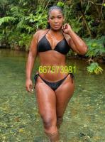 667573981: Chica busca chico en Navarra