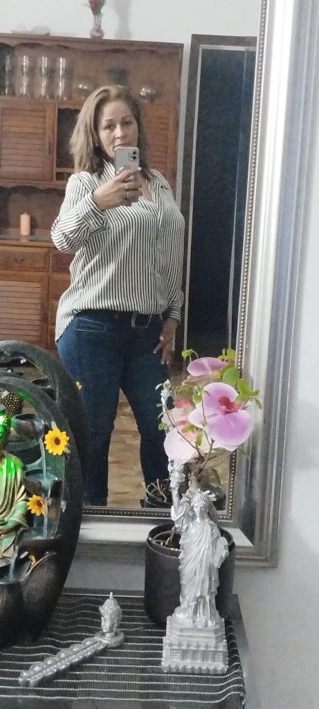 613807725: Chica busca chico en Cantabria