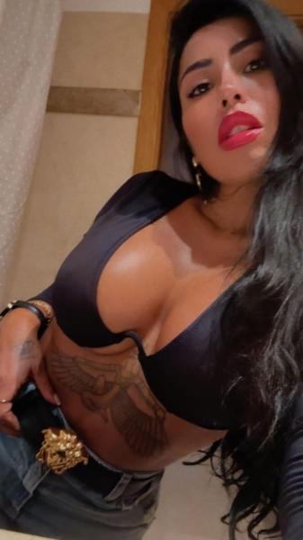 664272791: Chica busca chico en Almería
