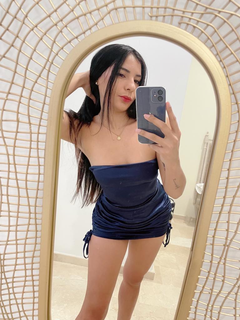 610168254: Chica busca chico en Cádiz